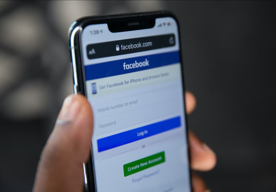 Facebook log in screen on an iPhone.